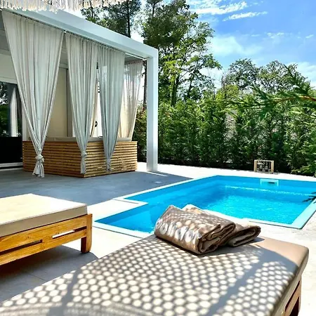 Polidor Camping Resort 4*