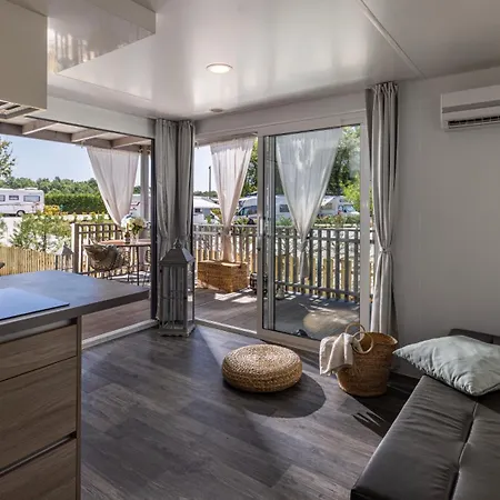 Polidor Camping Resort Holiday park 4*